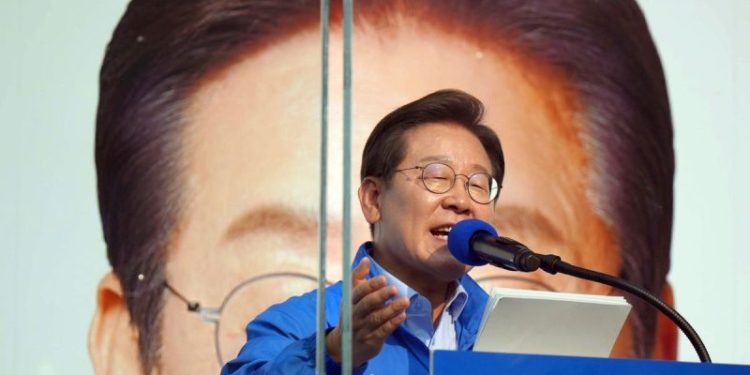 South Korea flips left in presidential race; Lee secures victory after conservative opponent concedes
