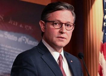 Mike Johnson speaks out after Senate breakthrough on government shutdown